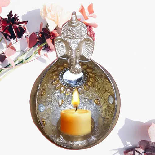 Round Candle Holder