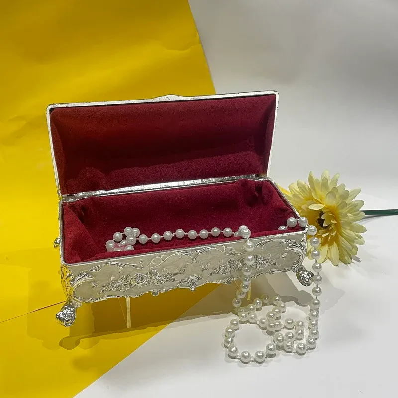 MOP box