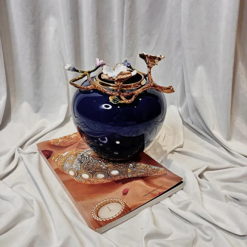 Meraki Desiger Vase
