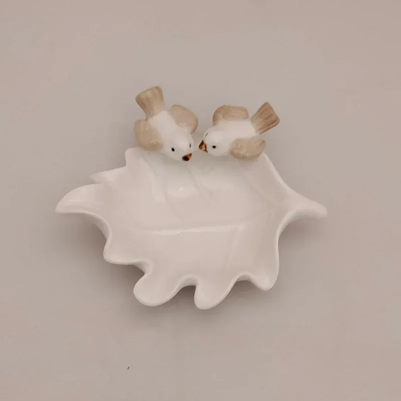 Mapal Leaf Shape Platter Bird