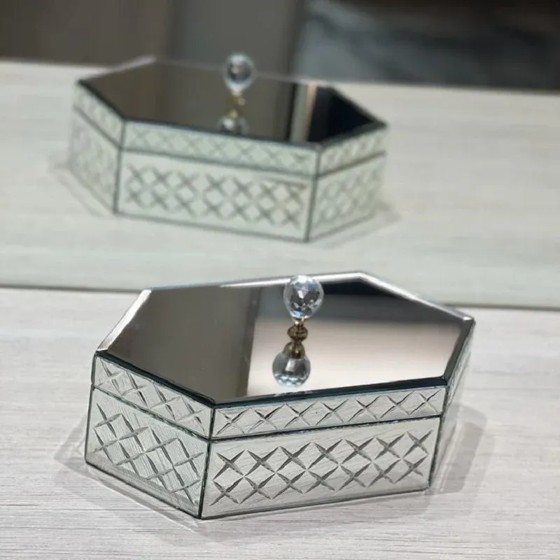 GiftBox with Cut Design