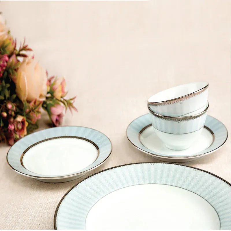 MONARCH PLATINUM DINNER SET