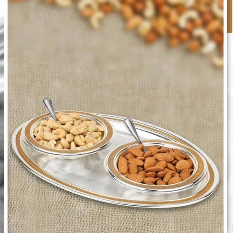 Tray With 2 Bowls & Spoons